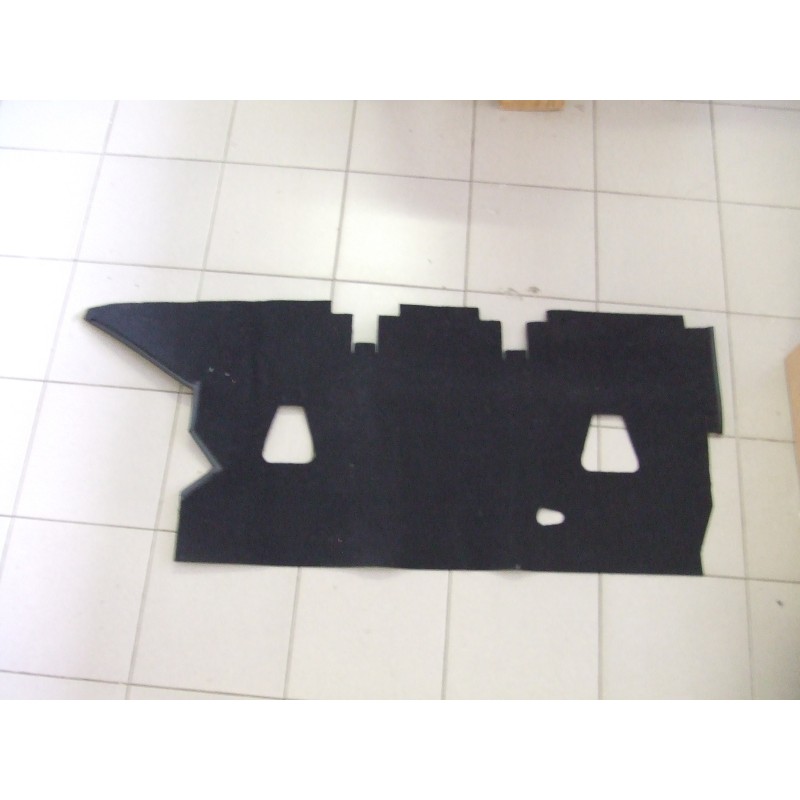 Moquette de Passage de Roue Arrière avec 7 Places couleur NOIRE