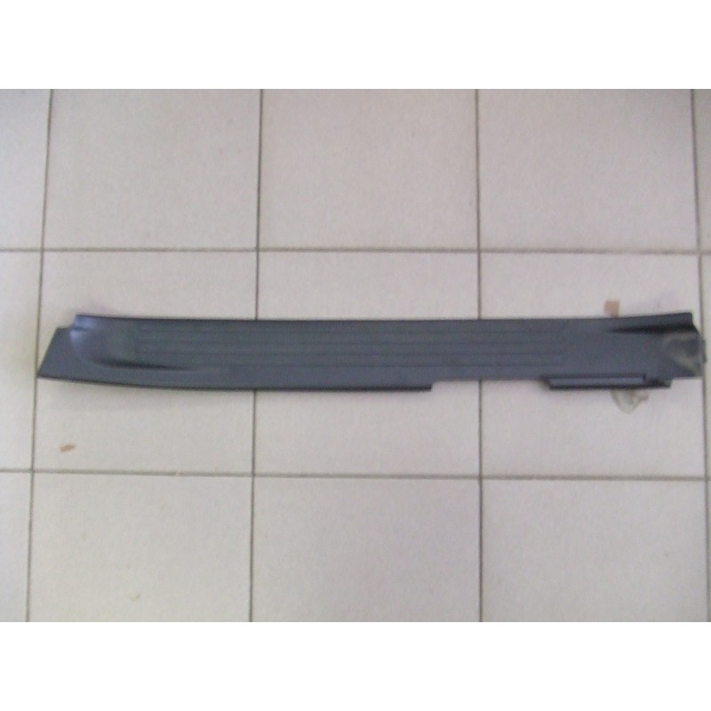 Finition Plastique de Moquette Avant Droite NOIR GALAXY