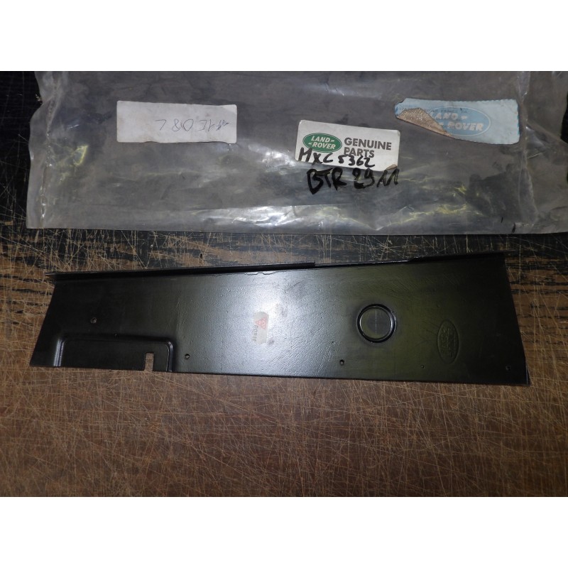 Dessous Plastique d'Aile Avant Droite