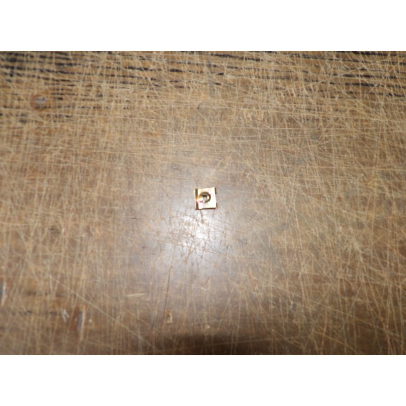 Agrafe de Garniture de Coffre 