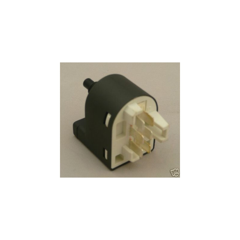 Commande du Régulateur de Vitesse