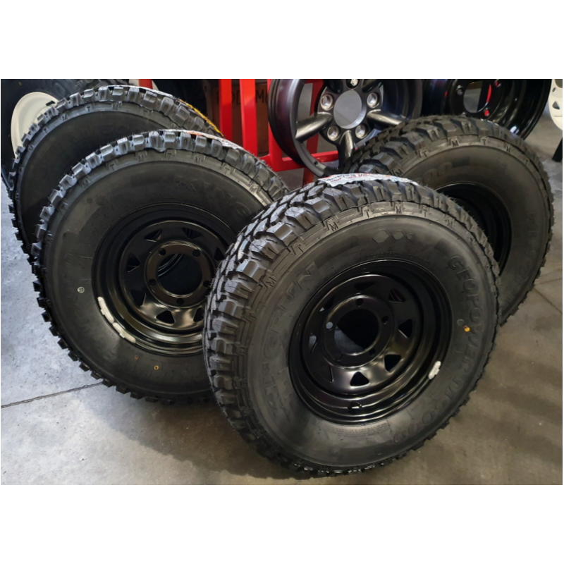 4 Pneus montés ét équilibrés sur 4 Jantes Raptor triangular noires pret à poser