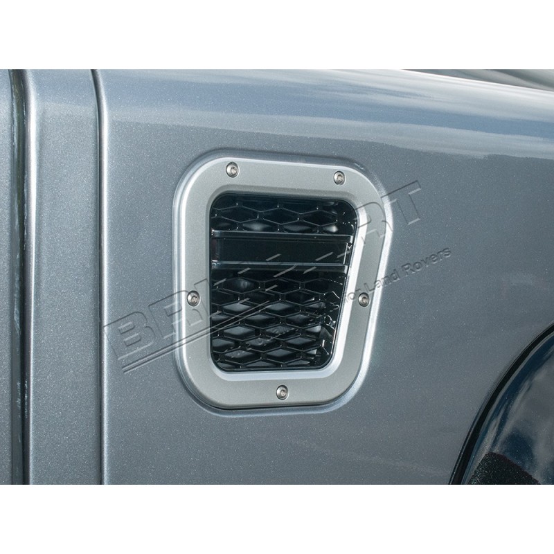 Grille d'Air Latéral couleur NOIR / ARGENT pour : DEFENDER 90/110/130 TD - TDi 200